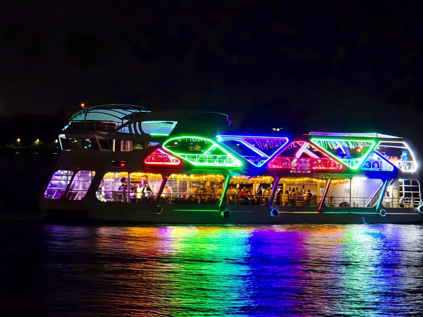Mandovi Dinner Cruise — DJ & Folk Dance